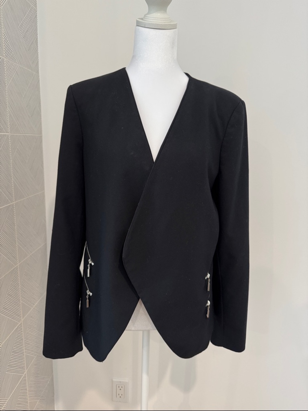 Vince Camuto Black Open-Front Zip-Accent Blazer